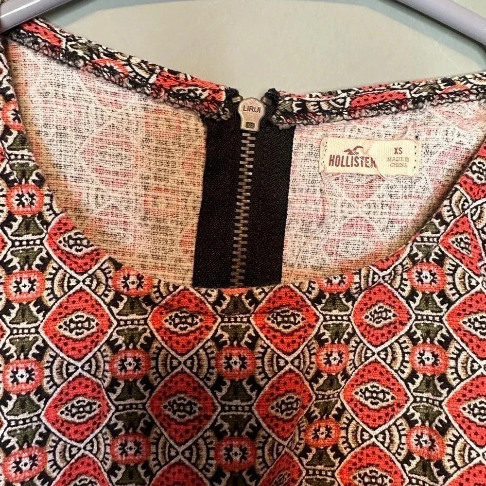 Hollister‎ cutout side dress - Picture 8 of 8